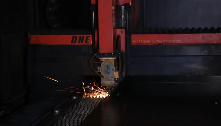 Laser equipment cutting product process